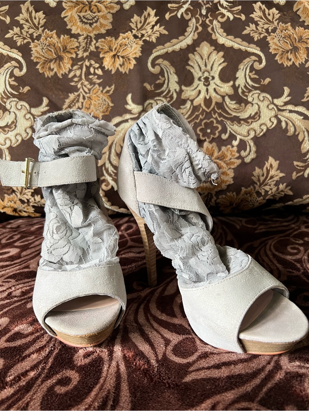 BETSEY JOHNSON Laccey Open-Toe Bootie - 6M